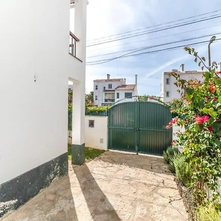 Casa Da * 에수투릴